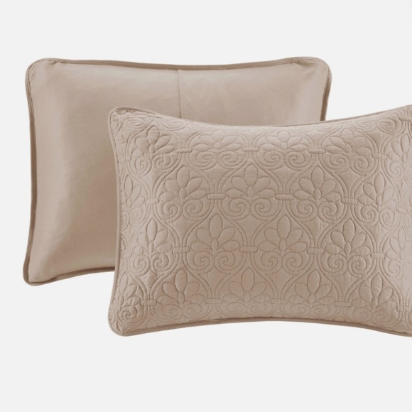 Madison Park Quebec Quilt Set, Damask Stitching Design, Cotton Filled, 3 Pieces - Picture 4 of 7